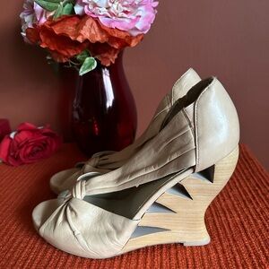 Donald J. Pliner Cream Wedge Shoes